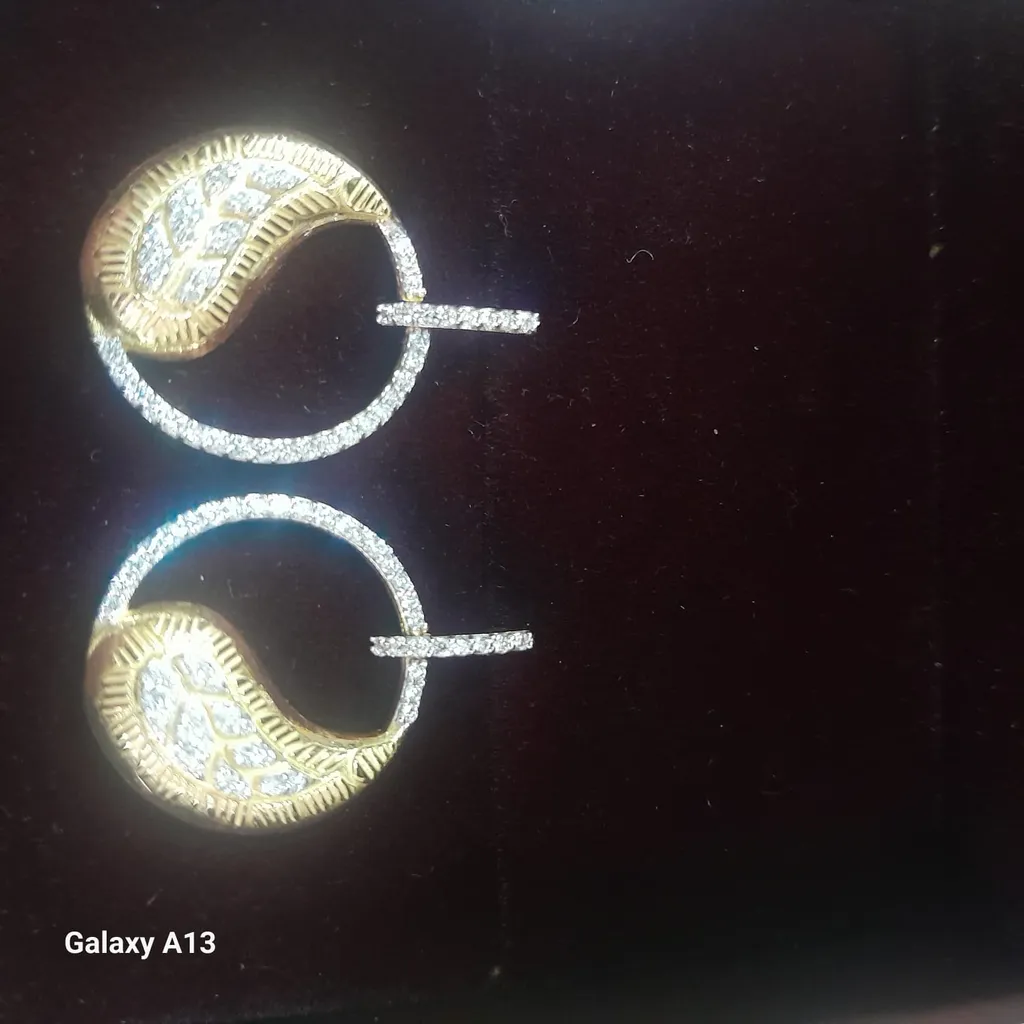 Elegant diamond drop earrings – handcrafted gold Earrings