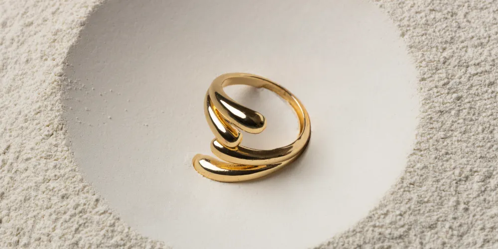 Abc – handcrafted gold category 7 (alternate view)